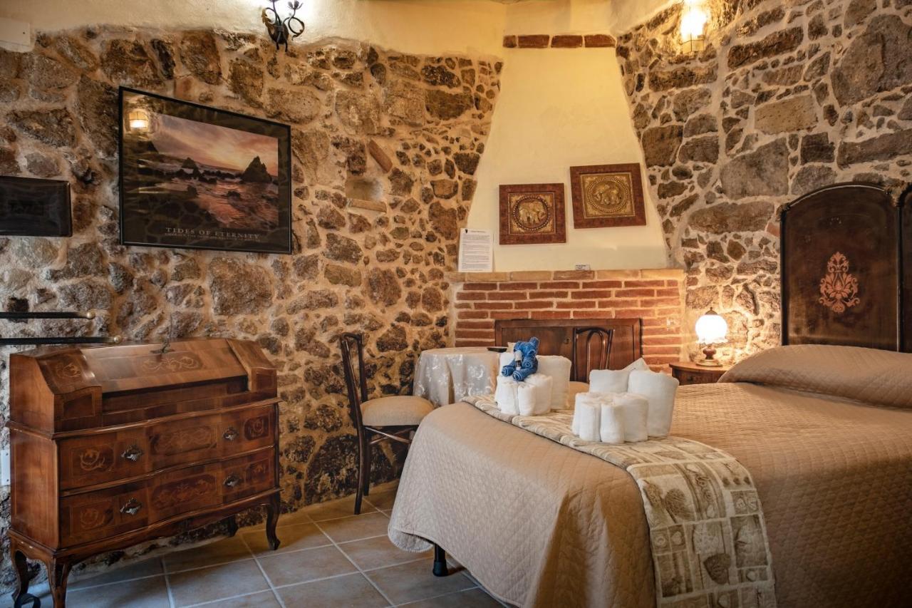 Domo Sa Barra Bed & Breakfast Sant'Antioco Exterior photo