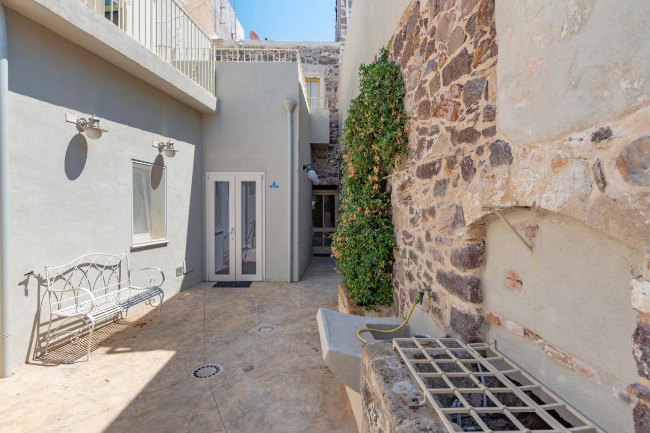 Domo Sa Barra Bed & Breakfast Sant'Antioco Exterior photo