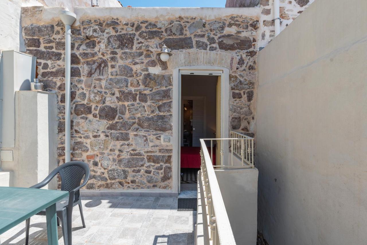 Domo Sa Barra Bed & Breakfast Sant'Antioco Exterior photo