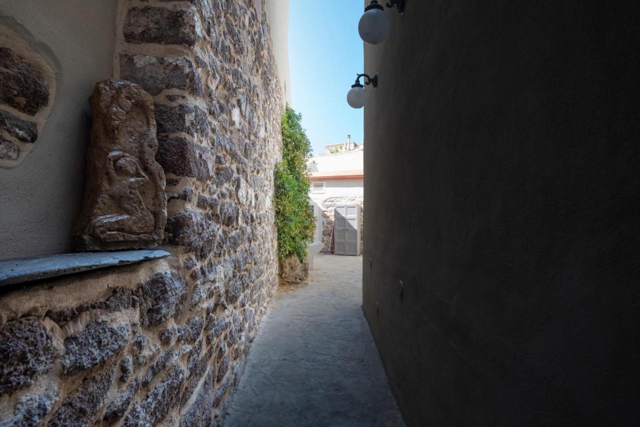 Domo Sa Barra Bed & Breakfast Sant'Antioco Exterior photo