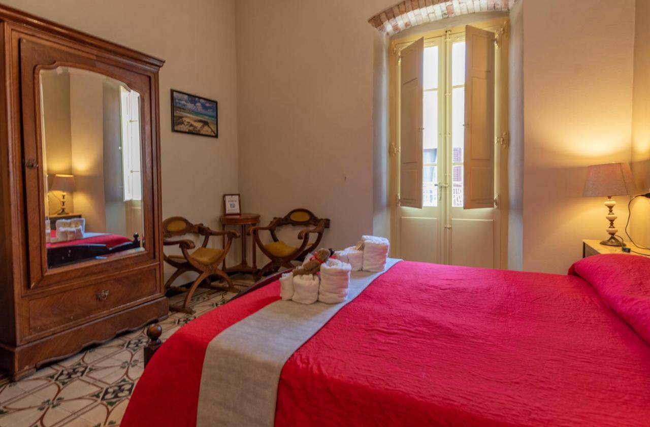 Domo Sa Barra Bed & Breakfast Sant'Antioco Exterior photo